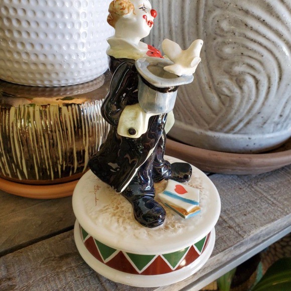 Vintage Schmid Company Ceramic Clown Music Box - Picture 3 of 6
